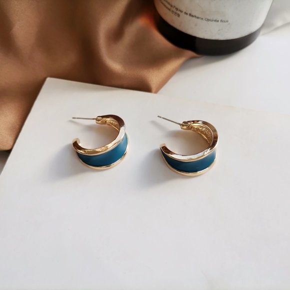 💙Blue Enamel Hoops Earrings - Picture 2 of 15